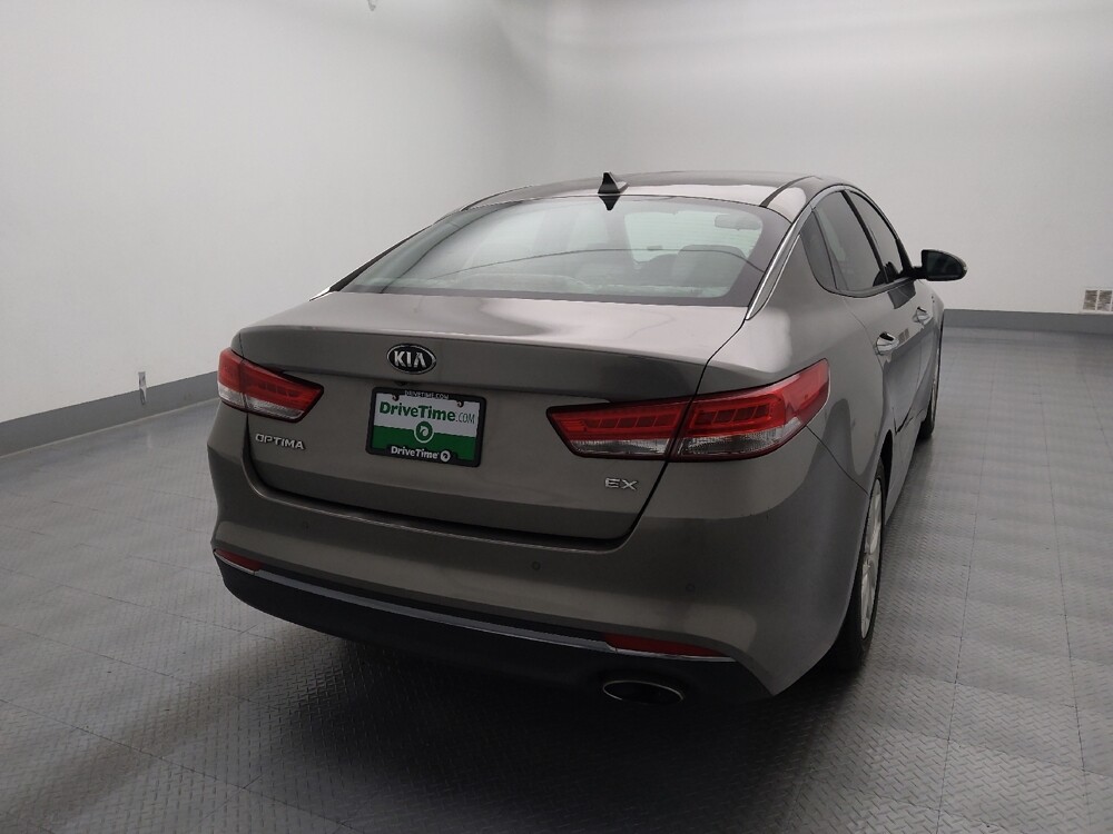 2018 Kia Optima in Springfield, MO 65807 - 18133462 7