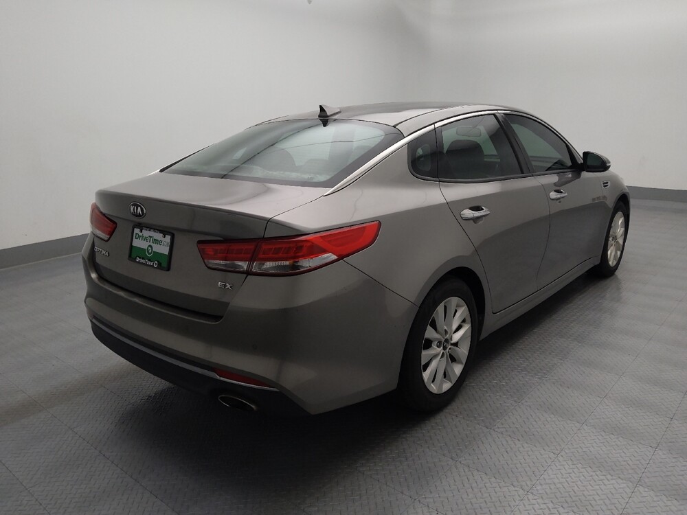 2018 Kia Optima in Springfield, MO 65807 - 18133462 9