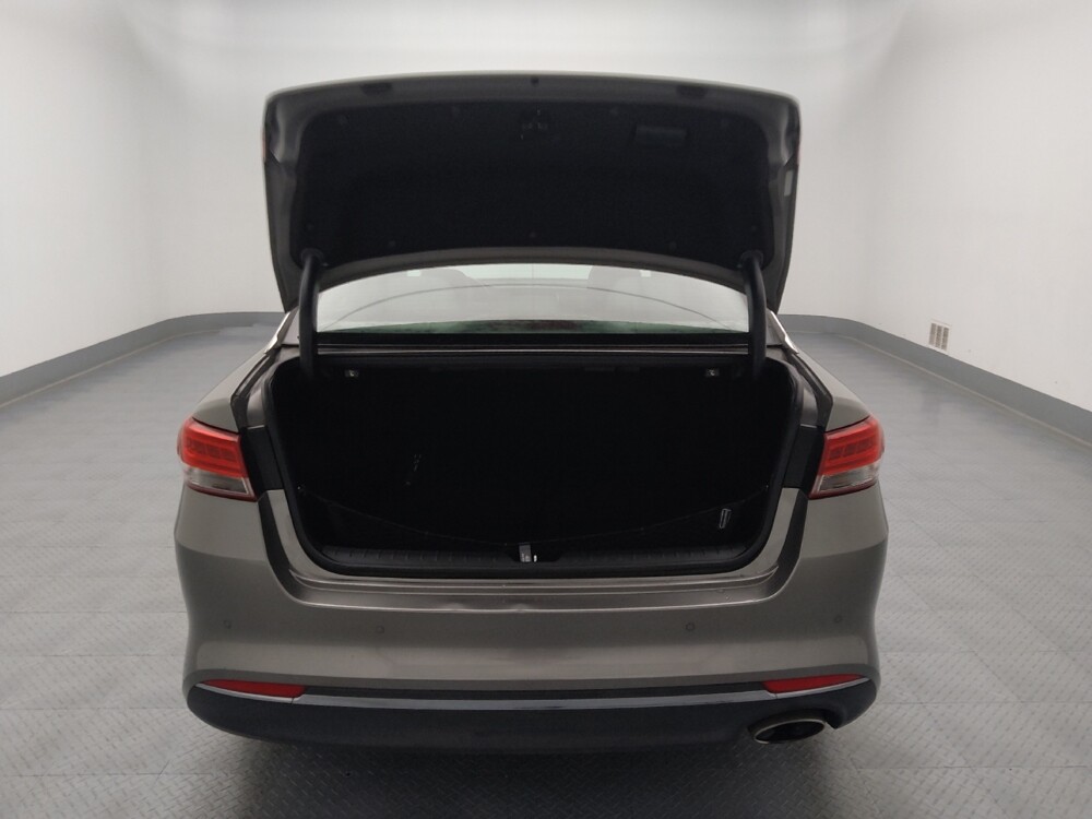 2018 Kia Optima in Springfield, MO 65807 - 18133462 29