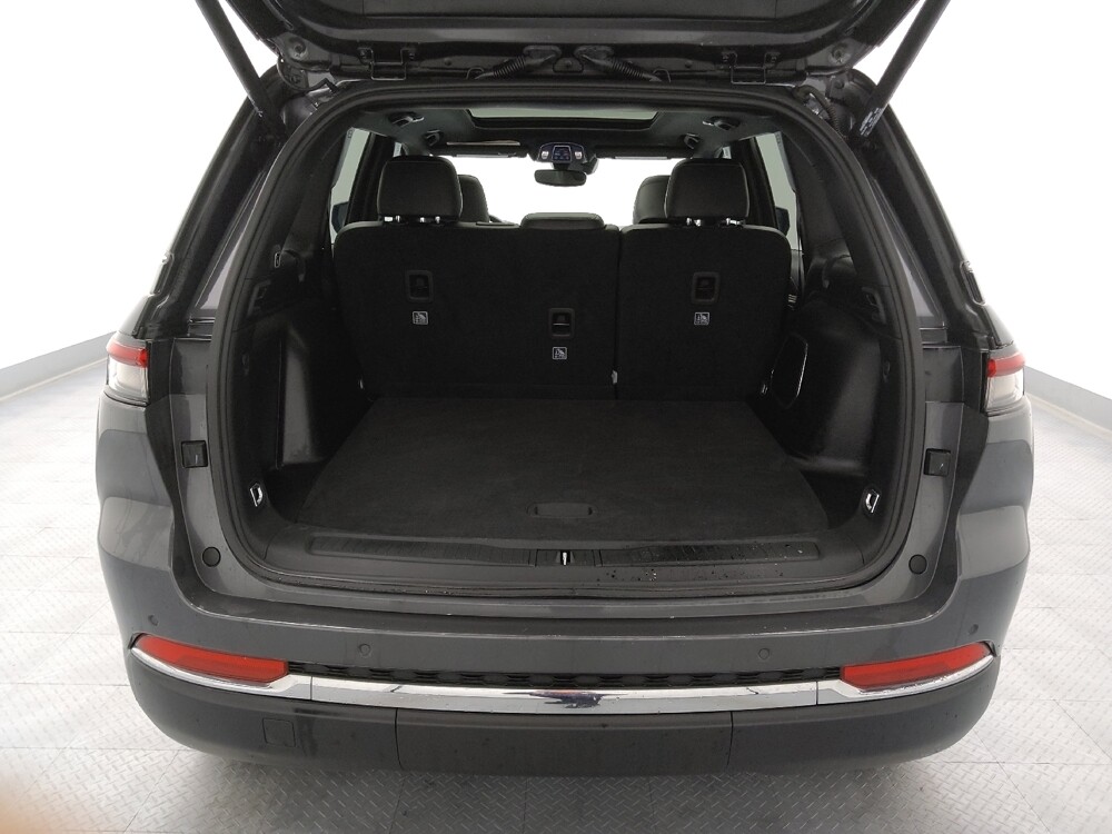 2024 Jeep Grand Cherokee in Gladstone, MO 64118 - 18133468 29