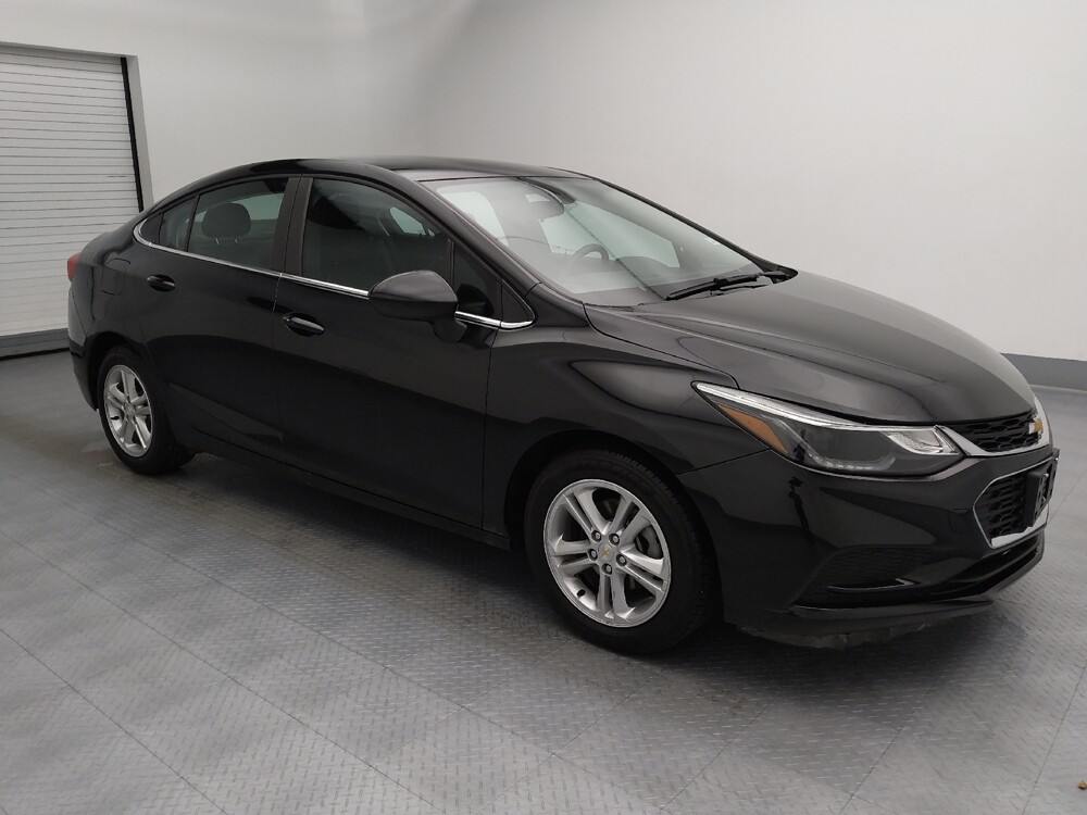 2018 Chevrolet Cruze in Springfield, MO 65807 - 18133469 11
