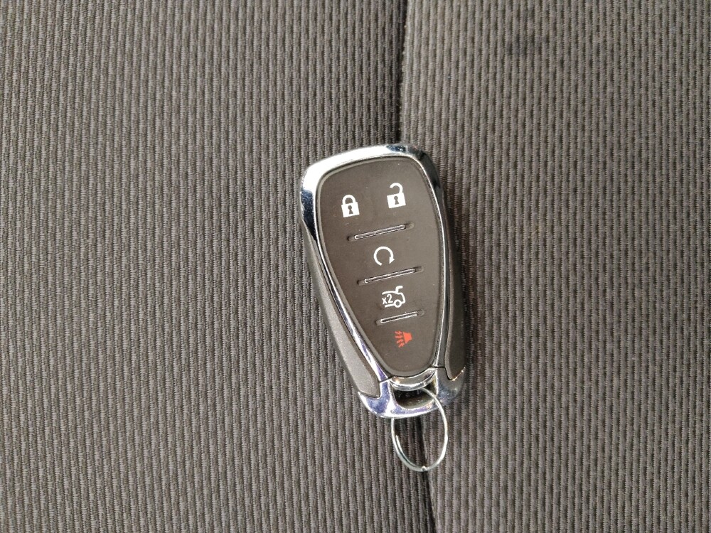 2018 Chevrolet Cruze in Springfield, MO 65807 - 18133469 32