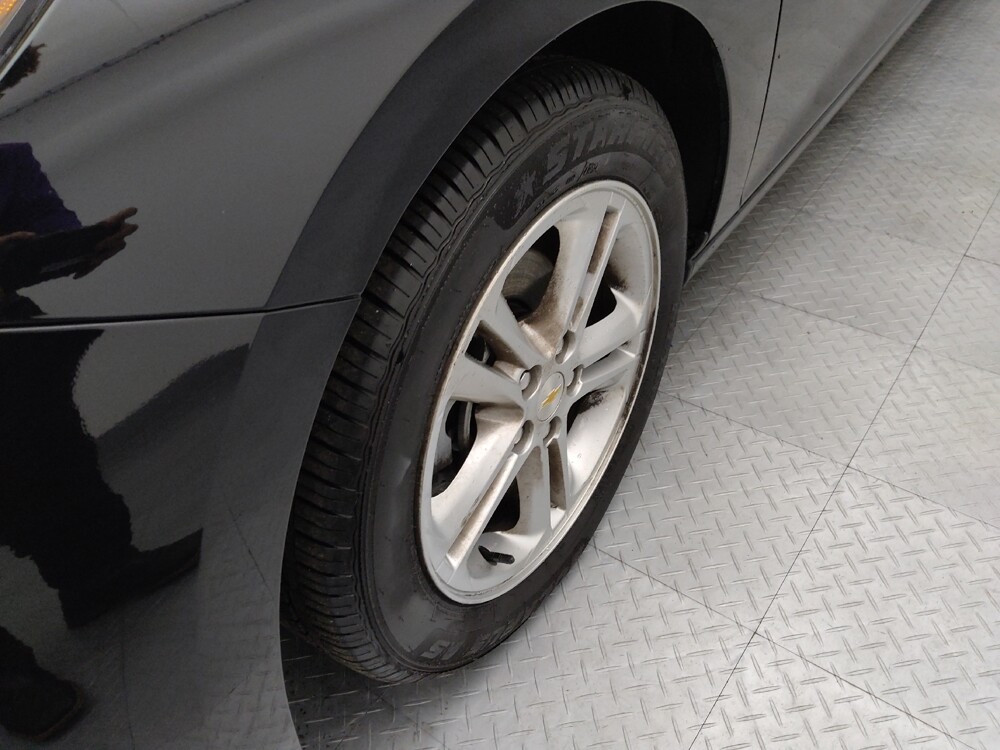 2018 Chevrolet Cruze in Springfield, MO 65807 - 18133469 31