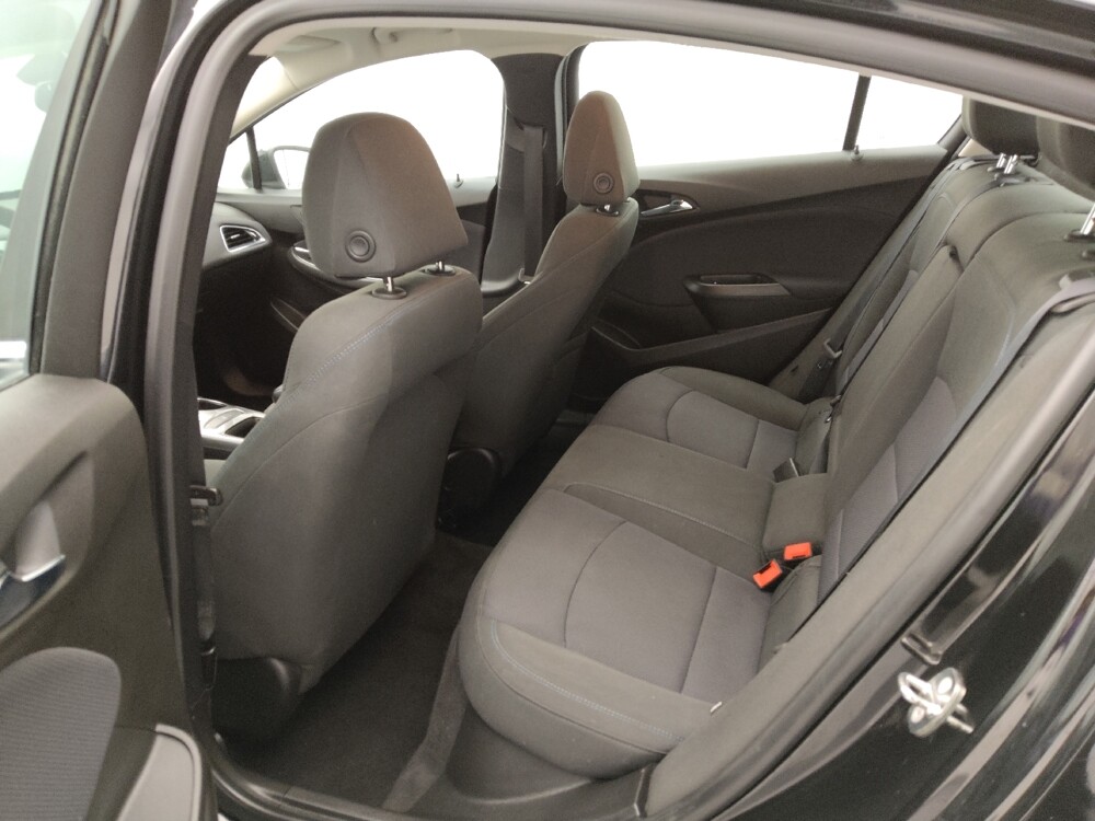 2018 Chevrolet Cruze in Springfield, MO 65807 - 18133469 18