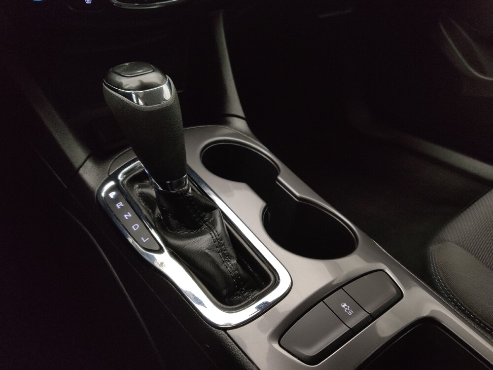 2018 Chevrolet Cruze in Springfield, MO 65807 - 18133469 26