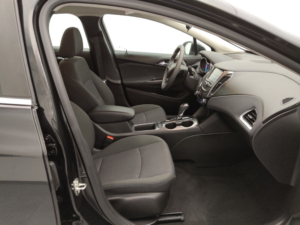 2018 Chevrolet Cruze in Springfield, MO 65807 - 18133469 21