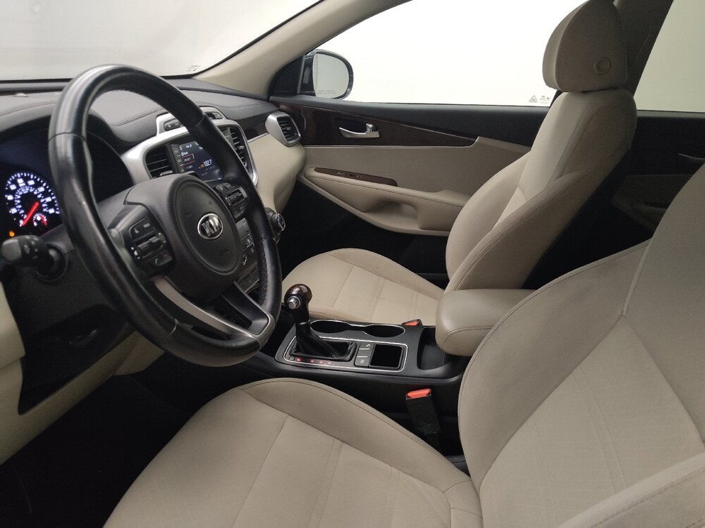 2018 Kia Sorento in Des Moines, IA 50310 - 18133472 17