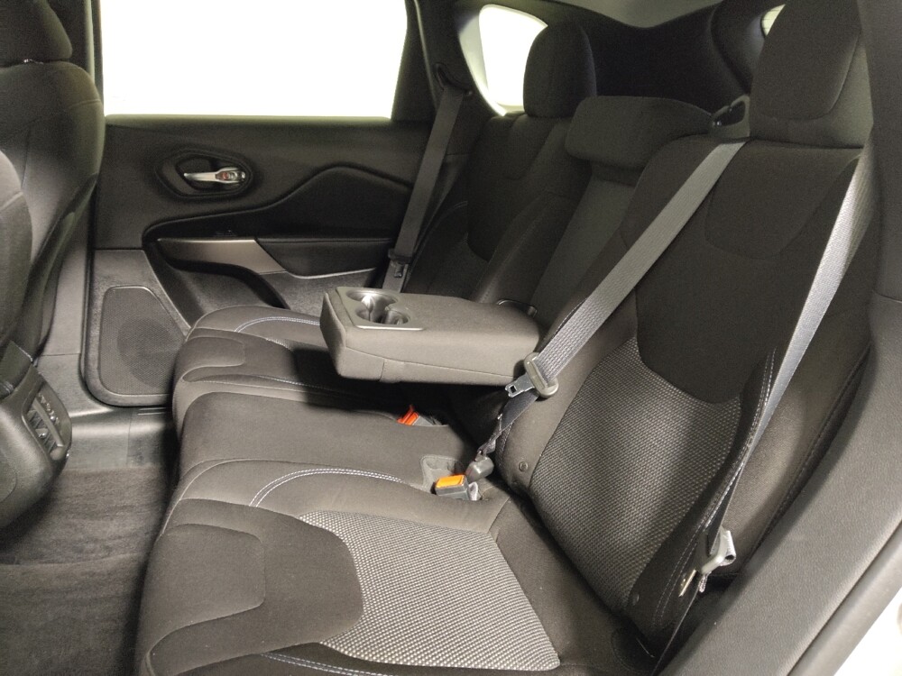 2019 Jeep Cherokee in Midlothian, IL 60445 - 18133478 18