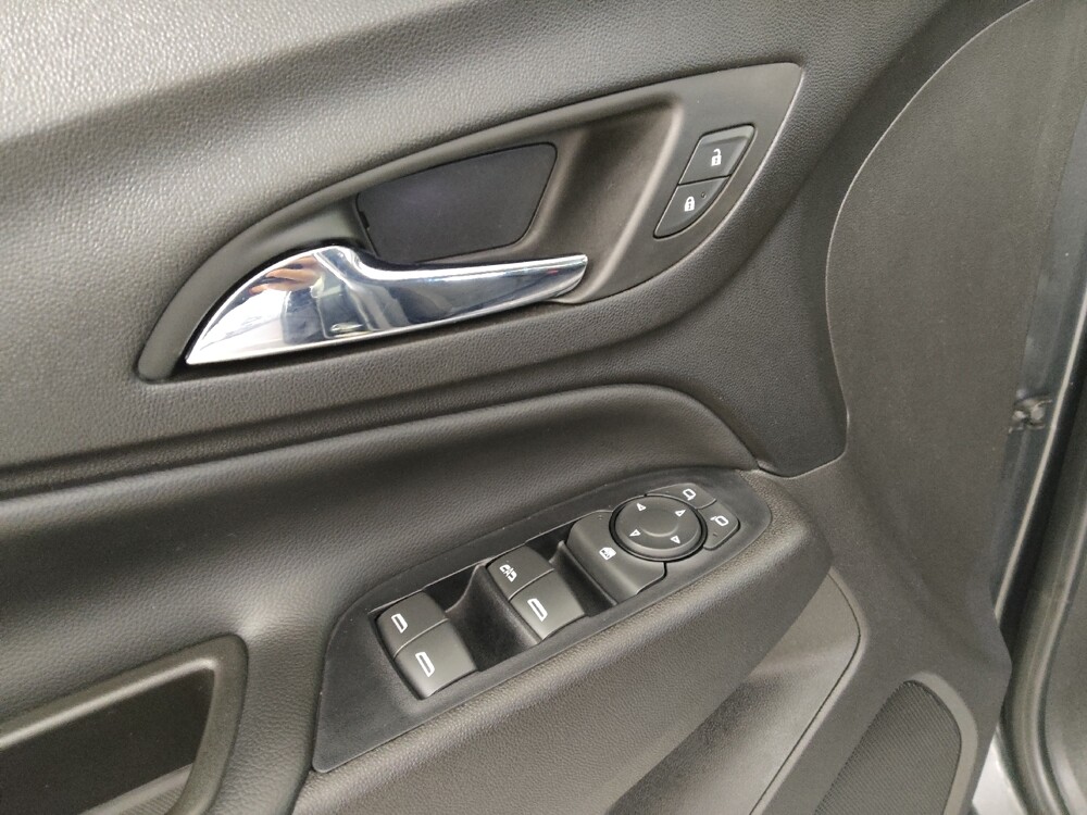 2019 Chevrolet Equinox in Midlothian, IL 60445 - 18133480 27