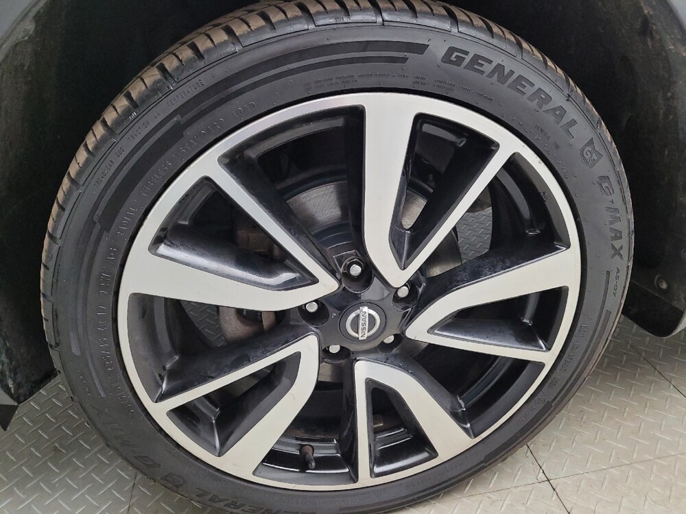 2017 Nissan Rogue Sport in Taylor, MI 48180 - 18133484 31