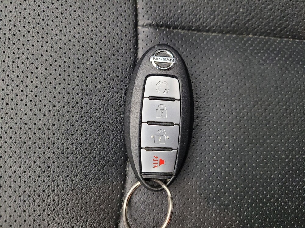 2017 Nissan Rogue Sport in Taylor, MI 48180 - 18133484 32