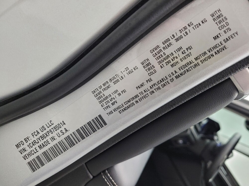 2023 Jeep Grand Cherokee in Taylor, MI 48180 - 18133485 33