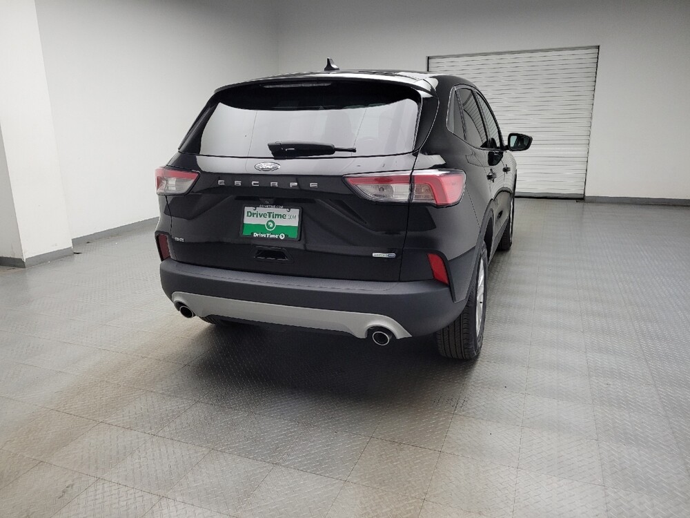 2020 Ford Escape in Taylor, MI 48180 - 18133486 7