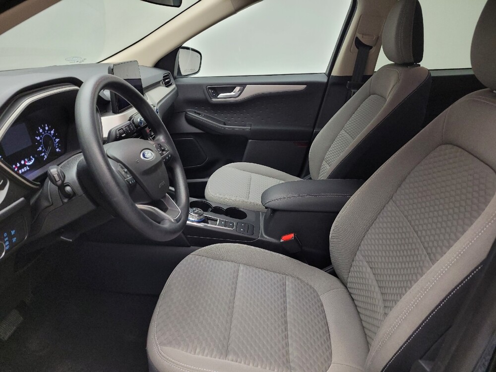 2020 Ford Escape in Taylor, MI 48180 - 18133486 17