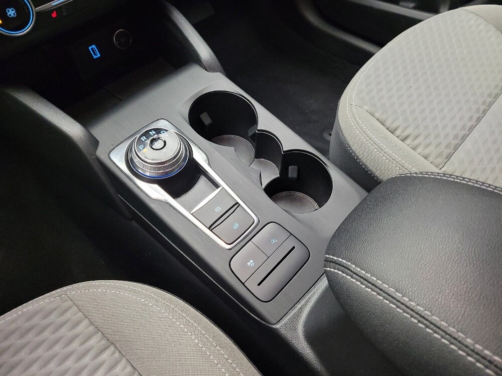 2020 Ford Escape in Taylor, MI 48180 - 18133486 26