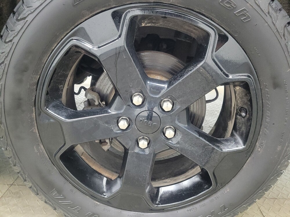 2019 Jeep Grand Cherokee in Indianapolis, IN 46219 - 18133488 31