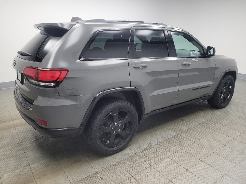 2019 Jeep Grand Cherokee in Indianapolis, IN 46219 - 18133488 10