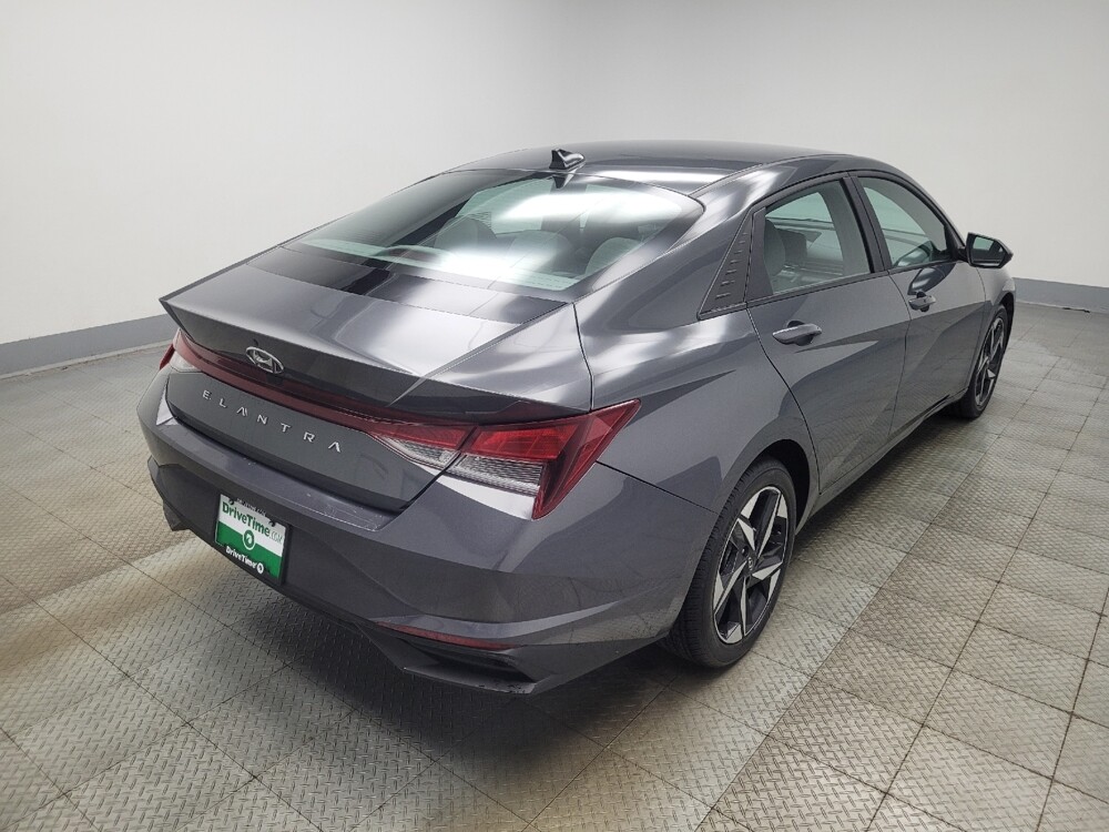 2023 Hyundai Elantra in Highland, IN 46322 - 18133489 9