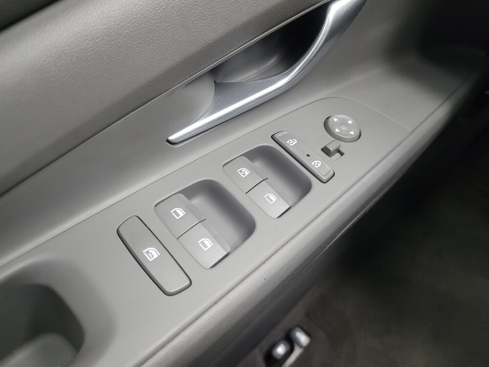 2023 Hyundai Elantra in Highland, IN 46322 - 18133489 27