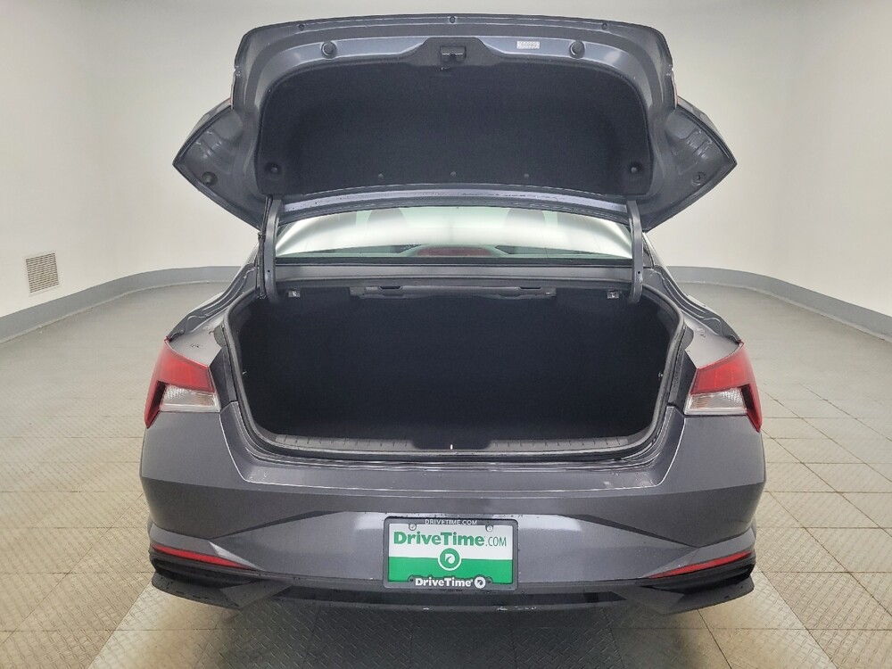 2023 Hyundai Elantra in Highland, IN 46322 - 18133489 29