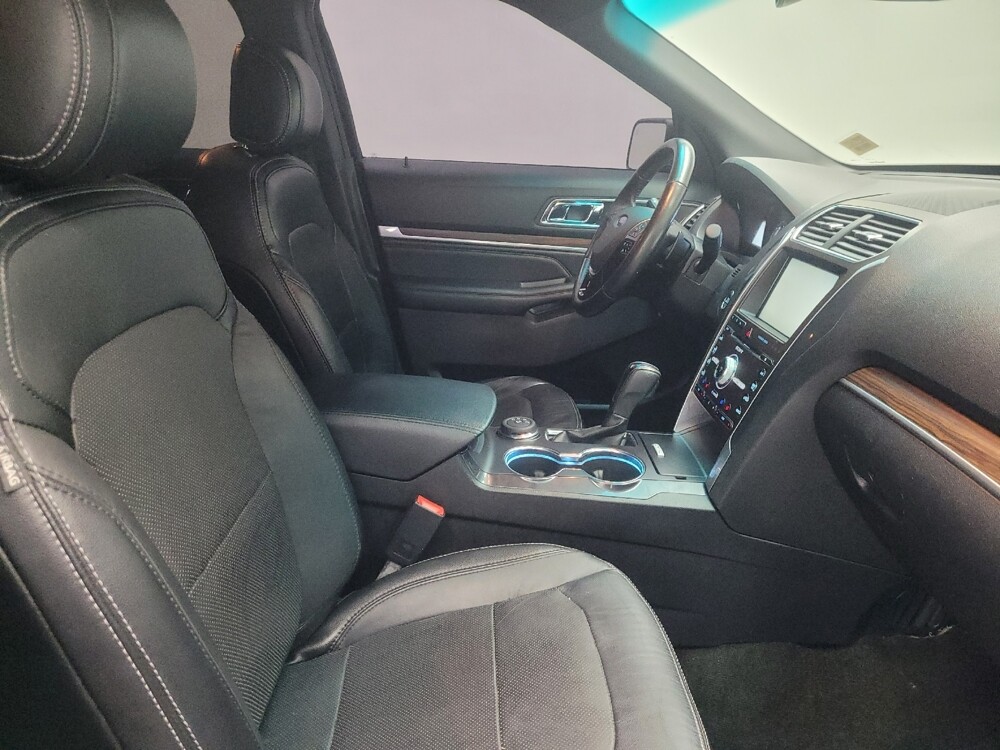 2016 Ford Explorer in Highland, IN 46322 - 18133493 21
