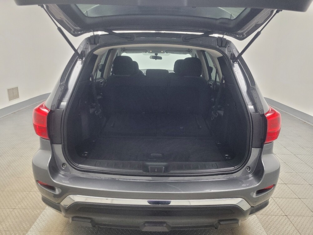 2018 Nissan Pathfinder in Highland, IN 46322 - 18133494 29