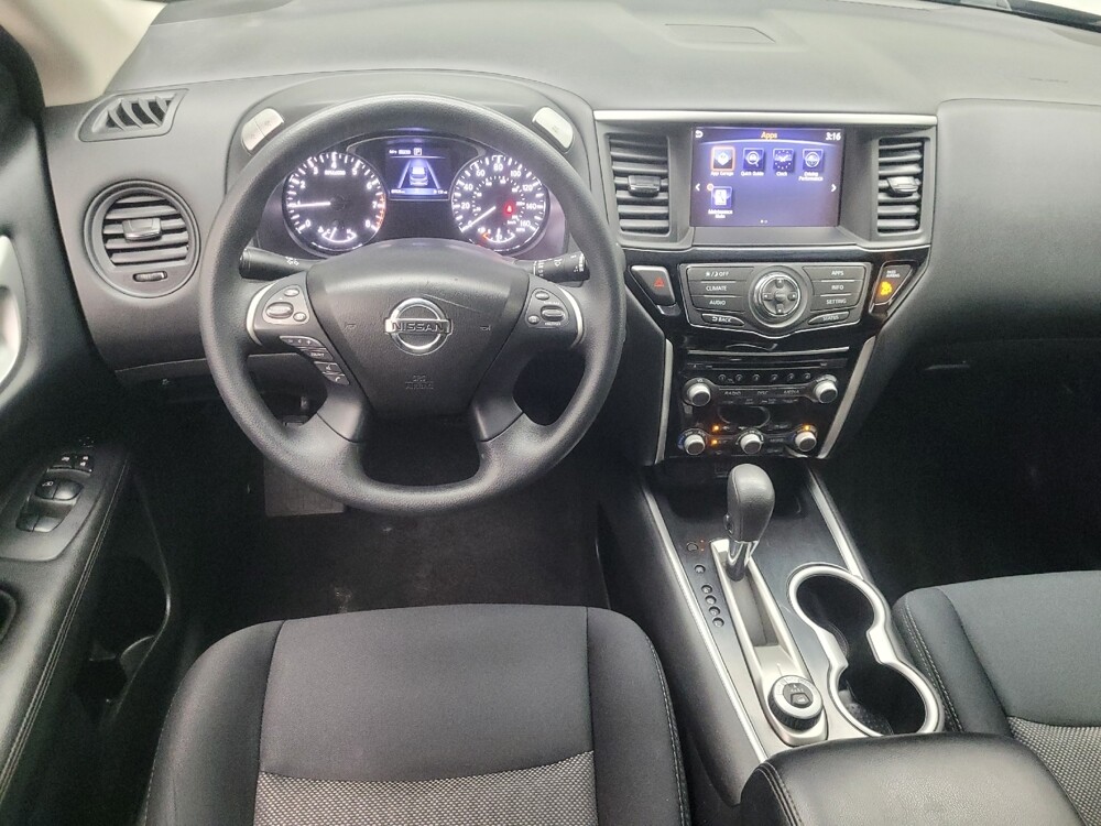 2018 Nissan Pathfinder in Highland, IN 46322 - 18133494 22