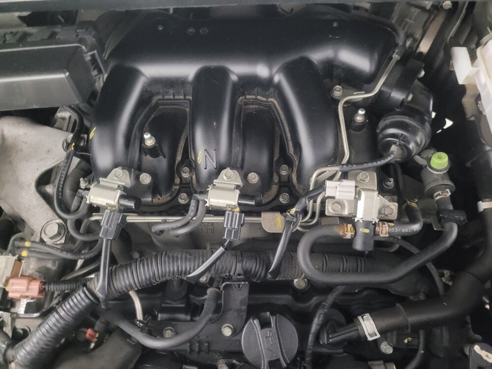 2018 Nissan Pathfinder in Highland, IN 46322 - 18133494 30