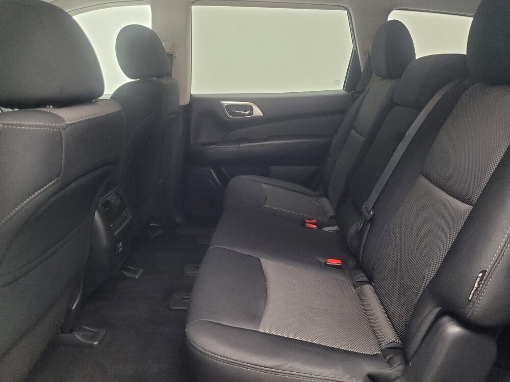 2018 Nissan Pathfinder in Highland, IN 46322 - 18133494 18