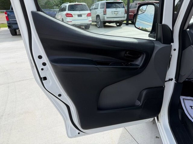 2018 Nissan NV200 in Knoxville, TN 37920 - 18133497 7