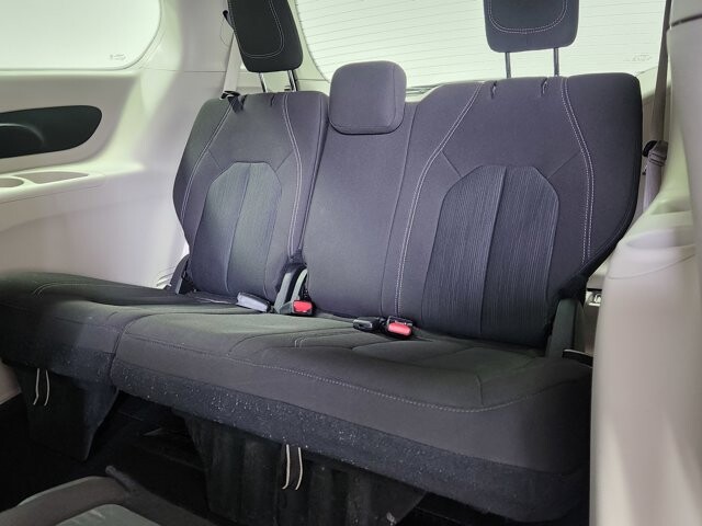 2023 Chrysler Voyager in Cinnaminson, NJ 08077 - 18133499 13