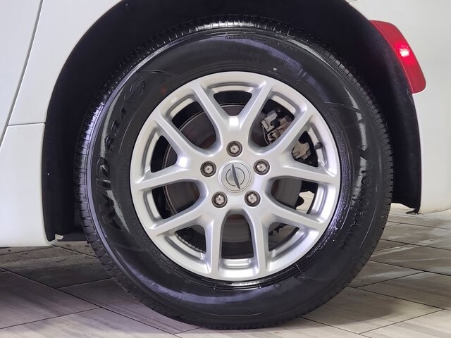 2023 Chrysler Voyager in Cinnaminson, NJ 08077 - 18133499 9