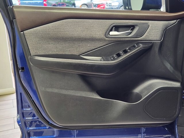 2023 Nissan Rogue in Cinnaminson, NJ 08077 - 18133501 10