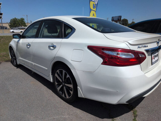 2016 Nissan Altima in North Little Rock, AR 72117-1620 - 18133519 3