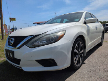 2016 Nissan Altima in North Little Rock, AR 72117-1620