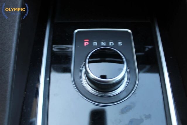 2017 Jaguar F-PACE in Decatur, GA 30032 - 18133520 27