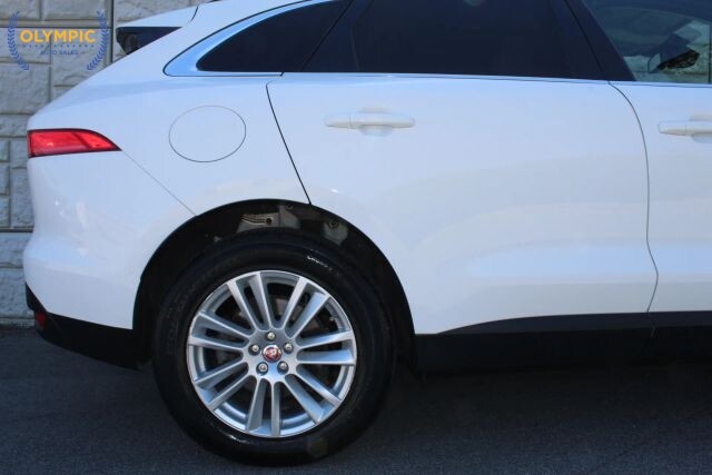 2017 Jaguar F-PACE in Decatur, GA 30032 - 18133520 12