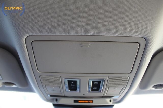 2017 Jaguar F-PACE in Decatur, GA 30032 - 18133520 28