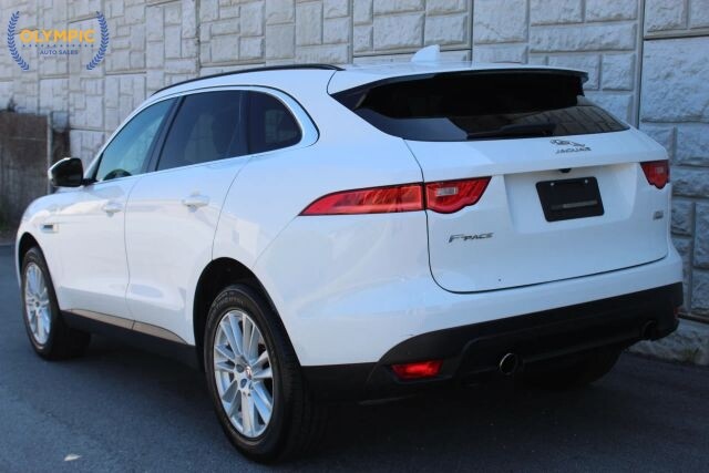2017 Jaguar F-PACE in Decatur, GA 30032 - 18133520 4