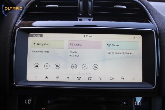 2017 Jaguar F-PACE in Decatur, GA 30032 - 18133520 23