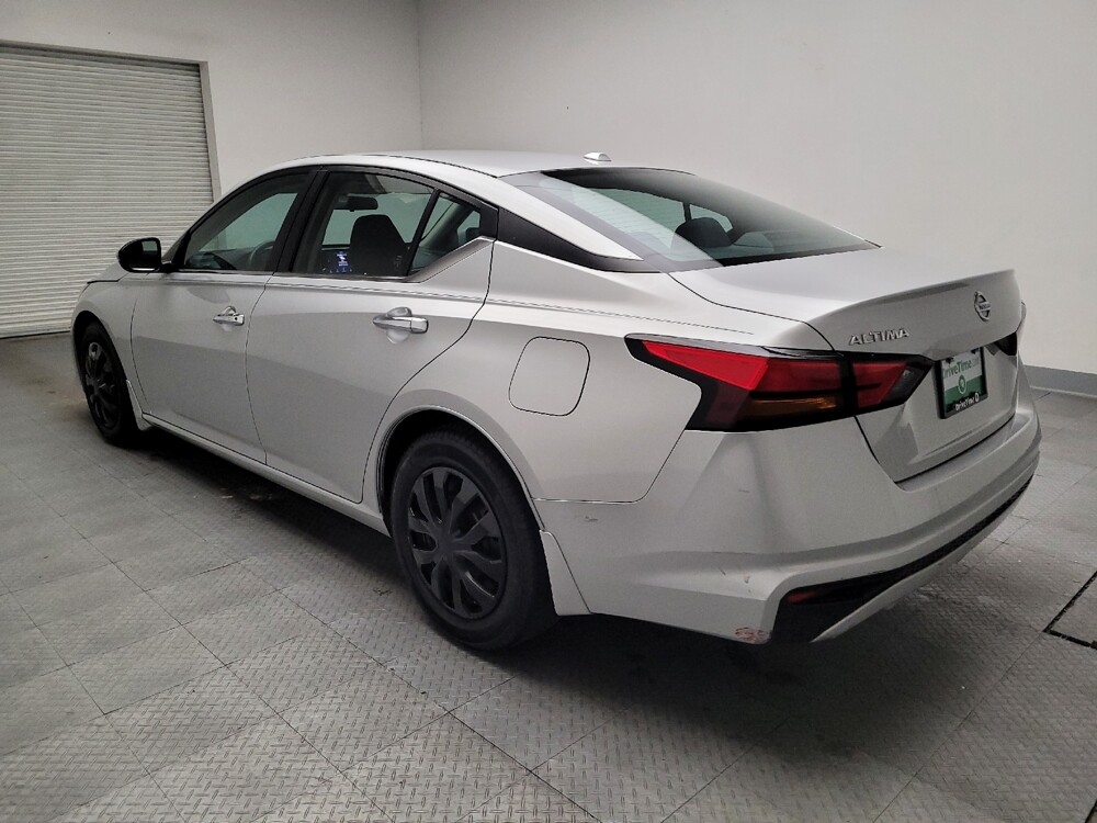 2019 Nissan Altima in Fresno, CA 93726 - 18133528 5