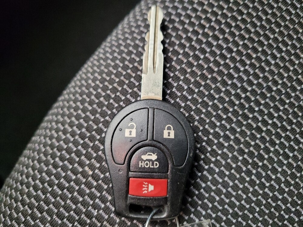 2017 Nissan Versa in Montclair, CA 91763 - 18133529 32