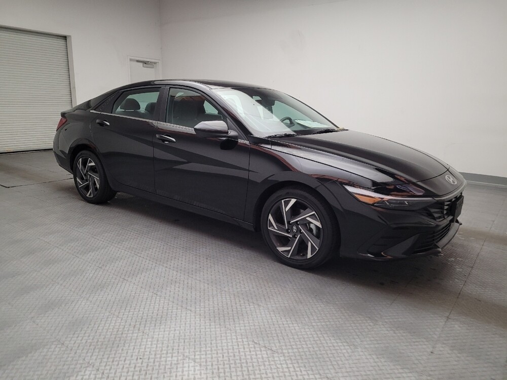 2025 Hyundai Elantra in Riverside, CA 92504 - 18133532 11