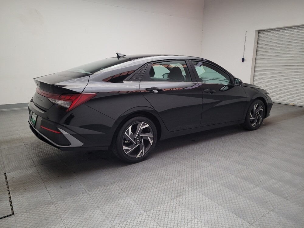 2025 Hyundai Elantra in Riverside, CA 92504 - 18133532 10