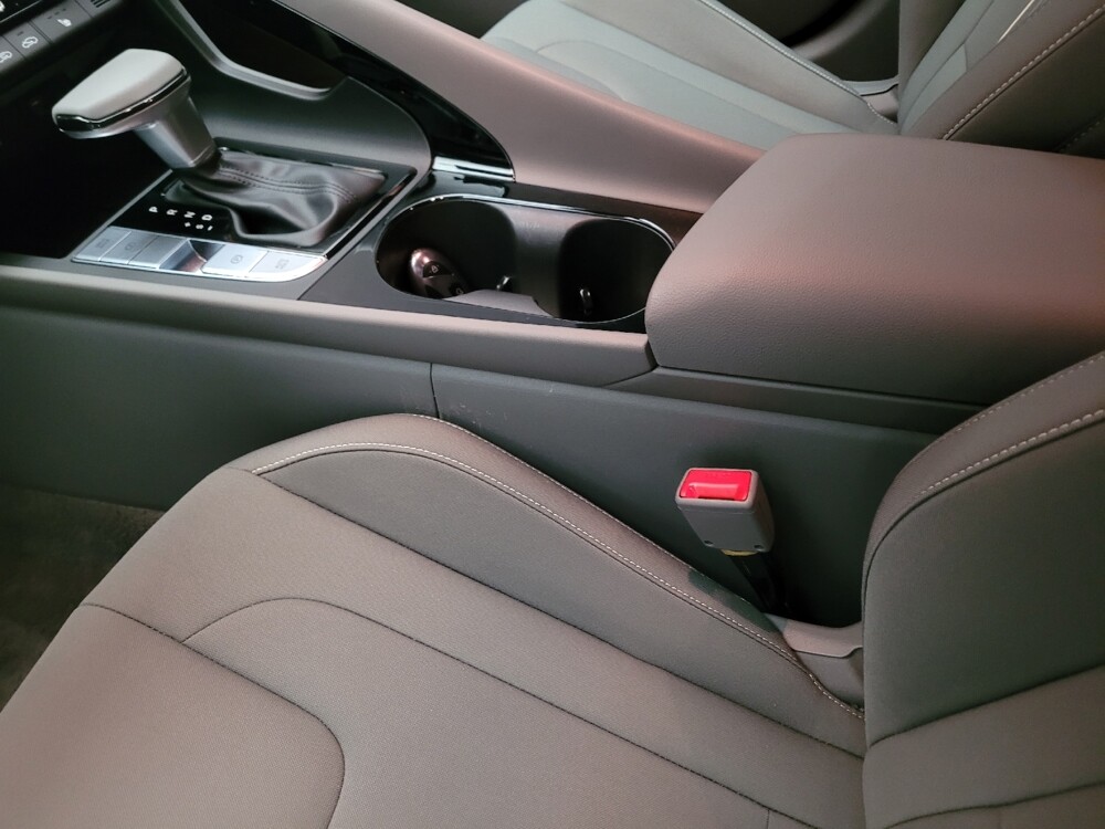 2025 Hyundai Elantra in Riverside, CA 92504 - 18133532 26