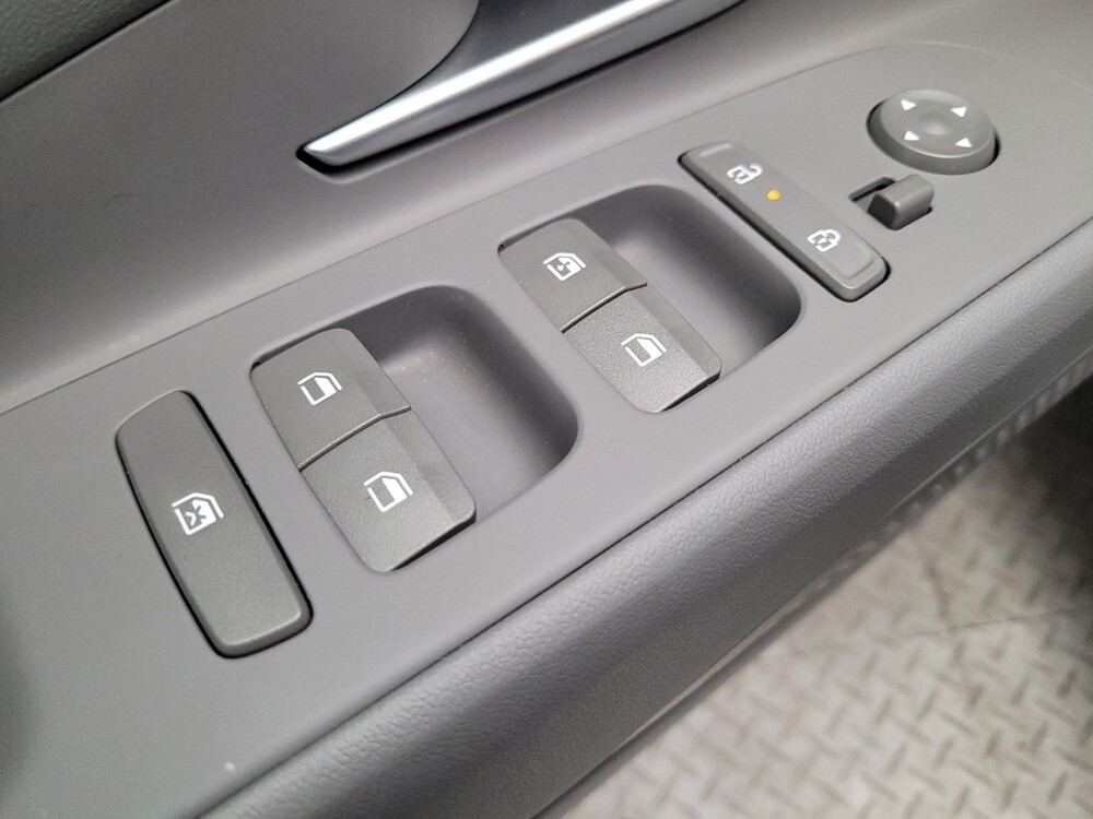 2025 Hyundai Elantra in Riverside, CA 92504 - 18133532 27