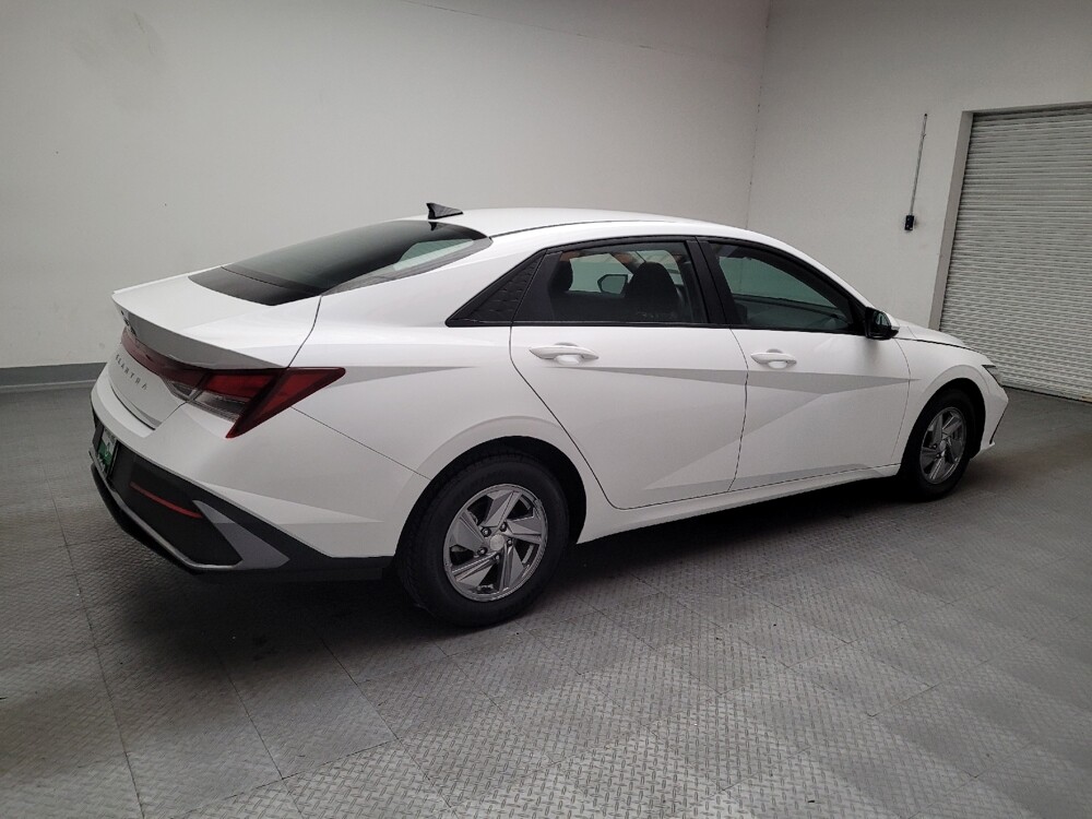 2024 Hyundai Elantra in Downey, CA 90241 - 18133534 10