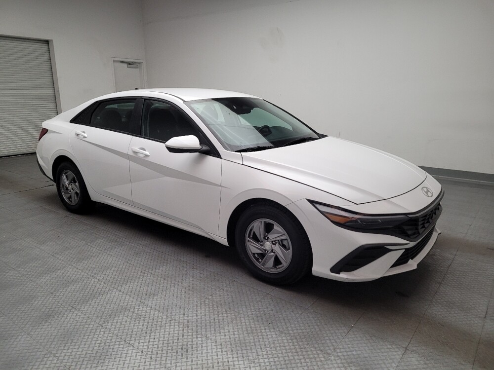 2024 Hyundai Elantra in Downey, CA 90241 - 18133534 11
