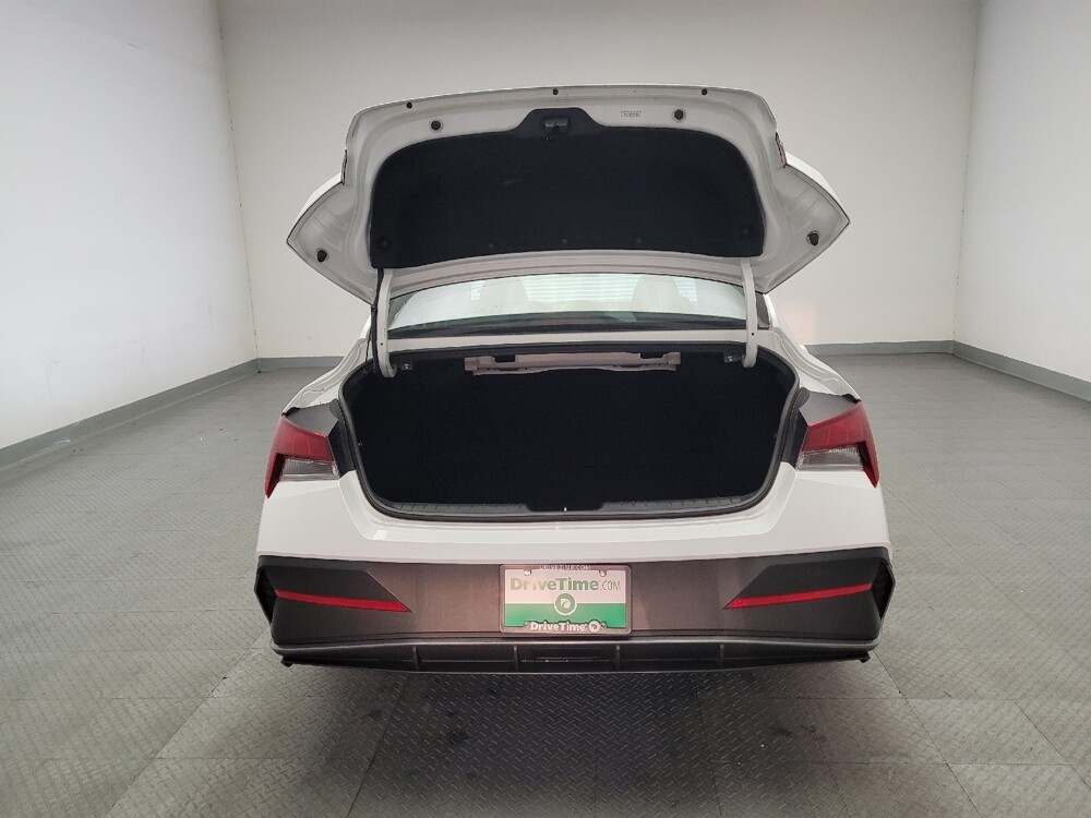 2024 Hyundai Elantra in Downey, CA 90241 - 18133534 29