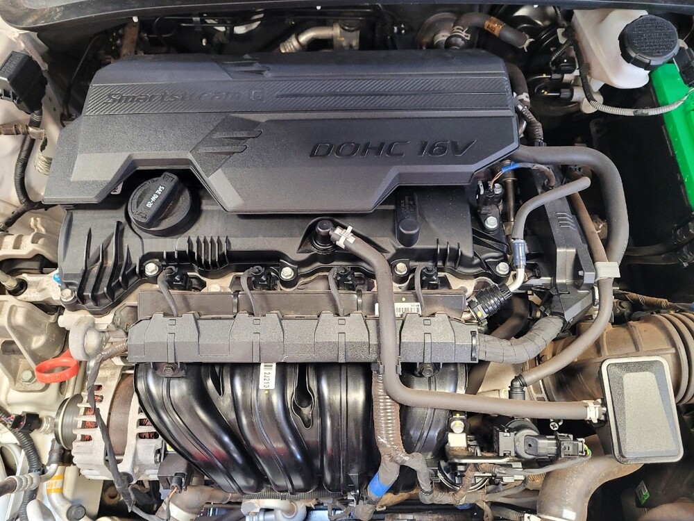 2024 Hyundai Elantra in Downey, CA 90241 - 18133534 30